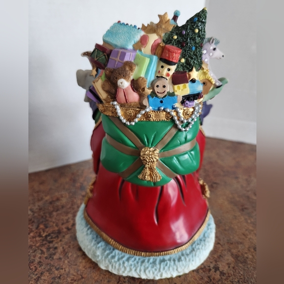 Lenox Bearing Wondrous Gifts Lynn Bywaters Santa 1998 - Picture 4 of 17